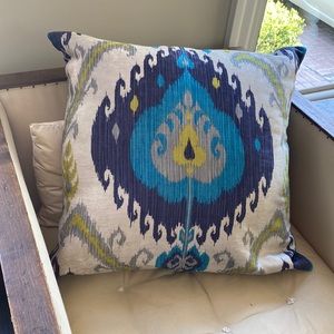 Stunning chenille  cushion 24x24” never used. Feather insert.